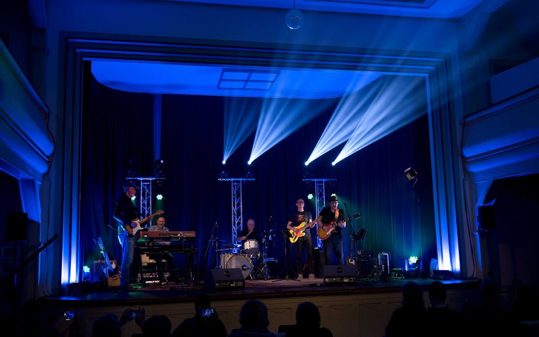 Elville Bluesband mit Gast Jessica Born